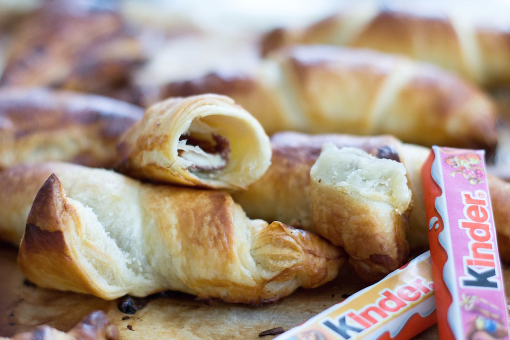 07_mini_cornetti_con_barrette_kinder_dressing_and_toppings