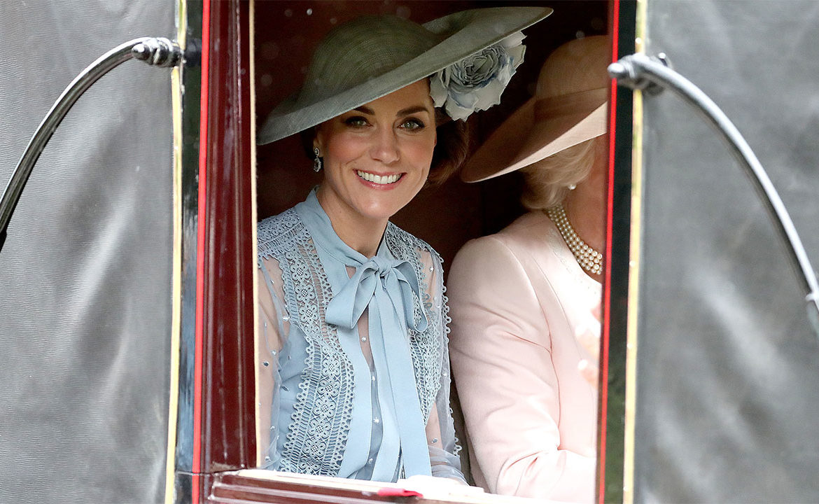 vestito trasparente kate middleton