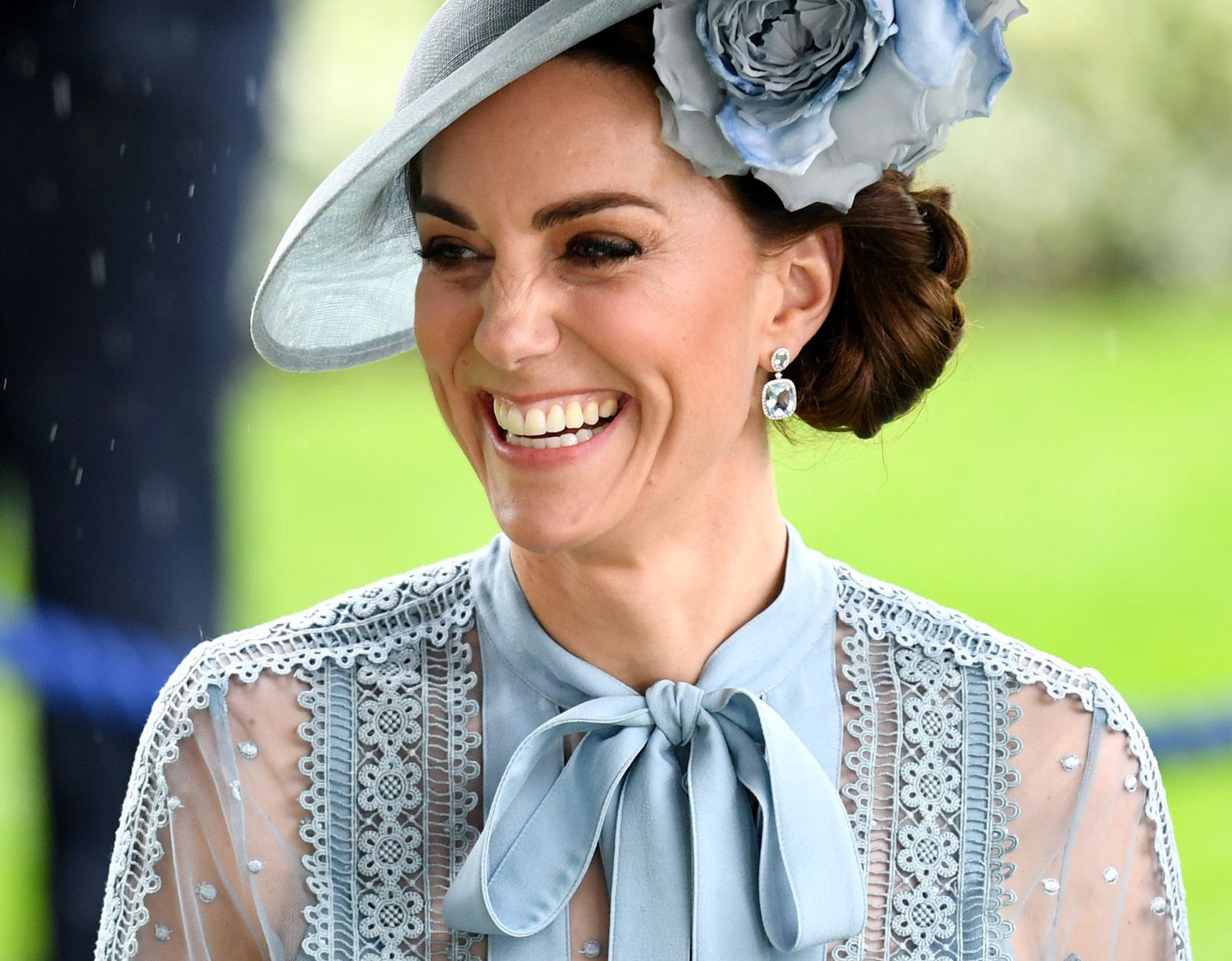 vestito trasparente kate middleton