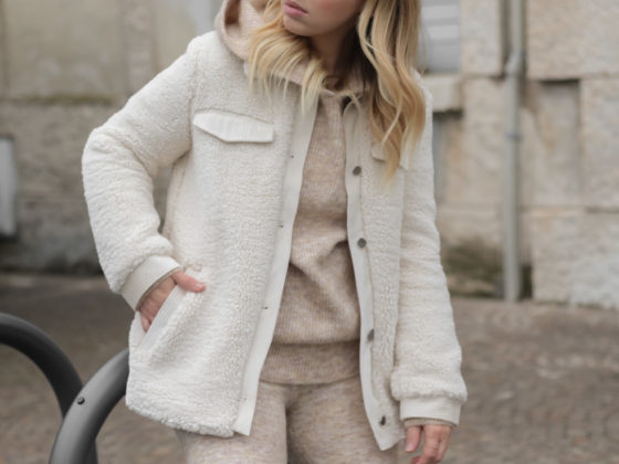 Tute hoodie felpa con cappuccio