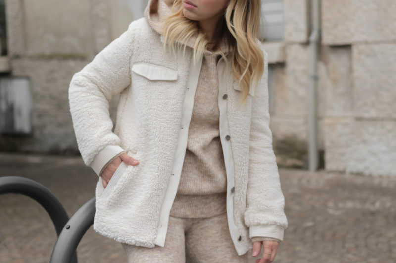 Tute hoodie felpa con cappuccio