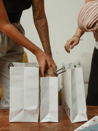 Saldi Estate 2022 cosa comprare look estivi