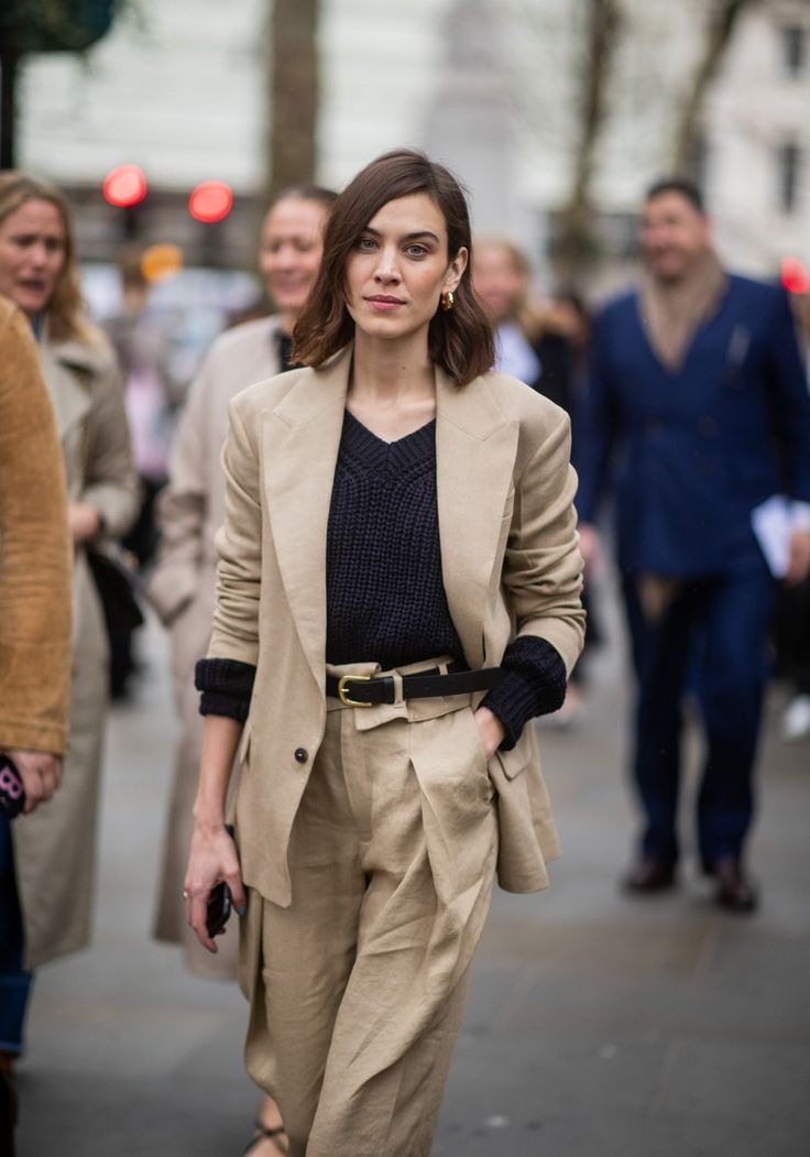 idee look con il blazer beige in autunno