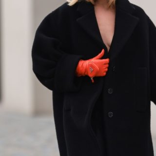 idee look con il cappotto nero oversize inverno 2024